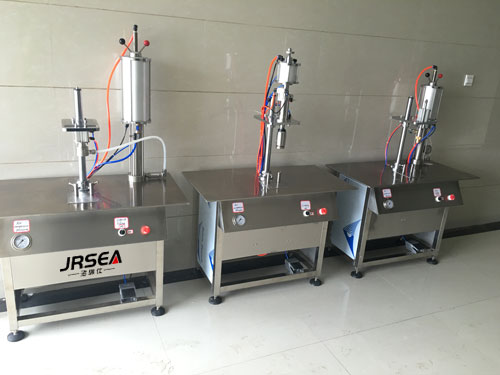 氣霧劑灌裝機(jī) 氣霧劑灌裝機(jī)